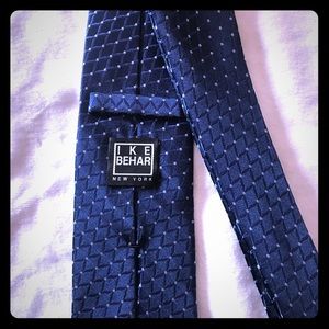 Men's navy Ike Behar tie